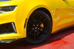 
										Chevrolet Camaro YELLOW BLACK BEAST full									