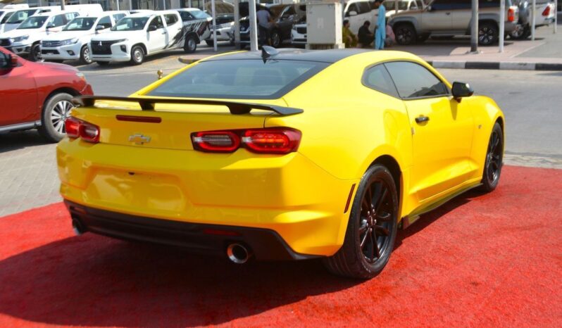 
								Chevrolet Camaro YELLOW BLACK BEAST full									