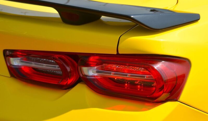 
								Chevrolet Camaro YELLOW BLACK BEAST full									