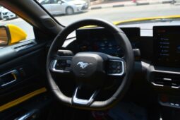 
										Ford Mustang EcoBoost 2.3L Coupe A/T BEAUTIFUL YELLOW MUSTANG full									