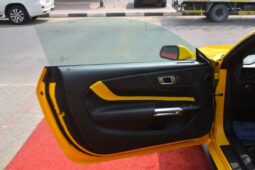 
										Ford Mustang EcoBoost 2.3L Coupe A/T BEAUTIFUL YELLOW MUSTANG full									