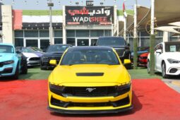 
										Ford Mustang EcoBoost 2.3L Coupe A/T BEAUTIFUL YELLOW MUSTANG full									