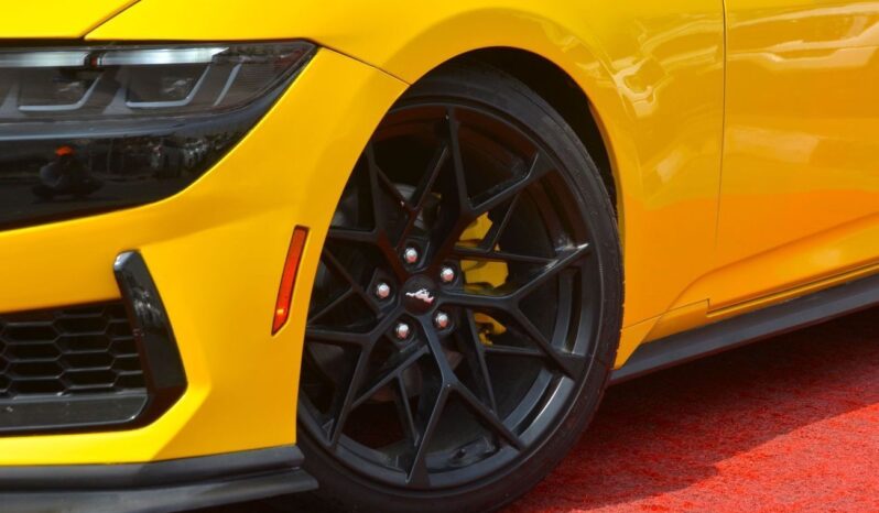 
								Ford Mustang EcoBoost 2.3L Coupe A/T BEAUTIFUL YELLOW MUSTANG full									