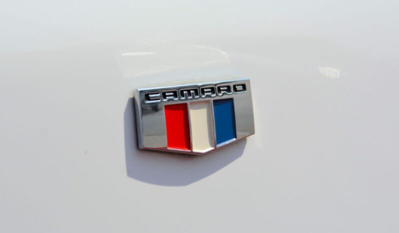 
								Chevrolet Camaro 1LT 3.6L (335 HP) BEAUTIFULL LOOK full									