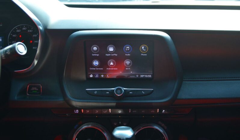 
								Chevrolet Camaro 1LT 3.6L (335 HP) BEAUTIFULL LOOK full									