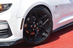 
										Chevrolet Camaro 1LT 3.6L (335 HP) BEAUTIFULL LOOK full									