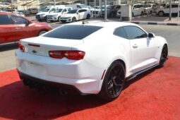 
										Chevrolet Camaro 1LT 3.6L (335 HP) BEAUTIFULL LOOK full									